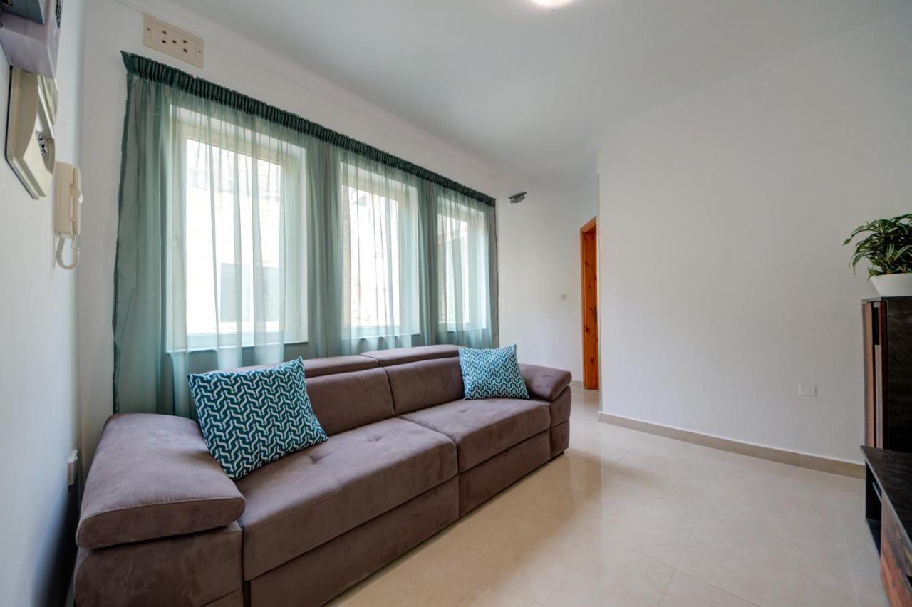 St Julian'S Unique 3-Bedroom Apartments Sleeps 9-10 San Ġiljan Extérieur photo
