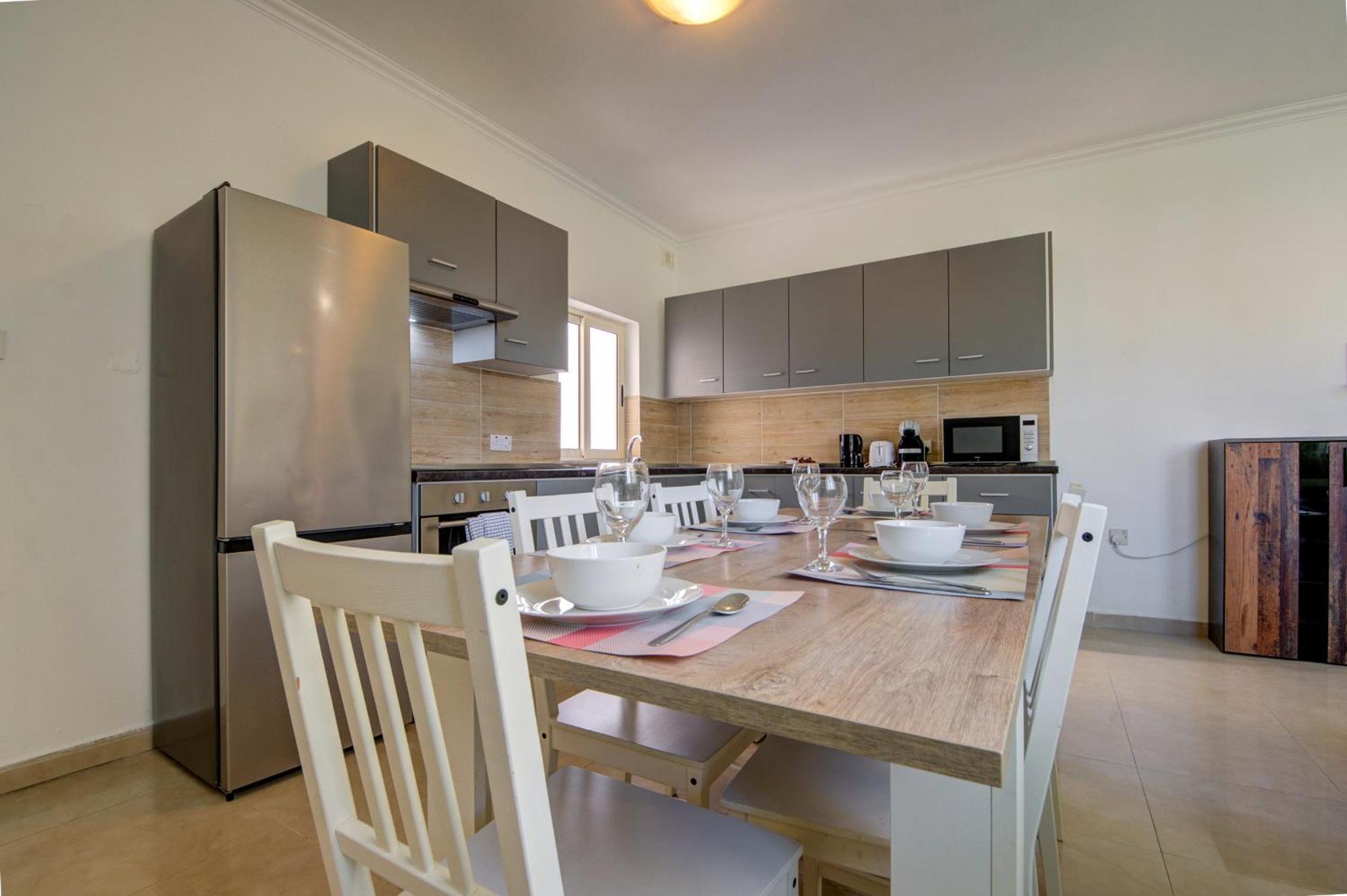 St Julian'S Unique 3-Bedroom Apartments Sleeps 9-10 San Ġiljan Extérieur photo