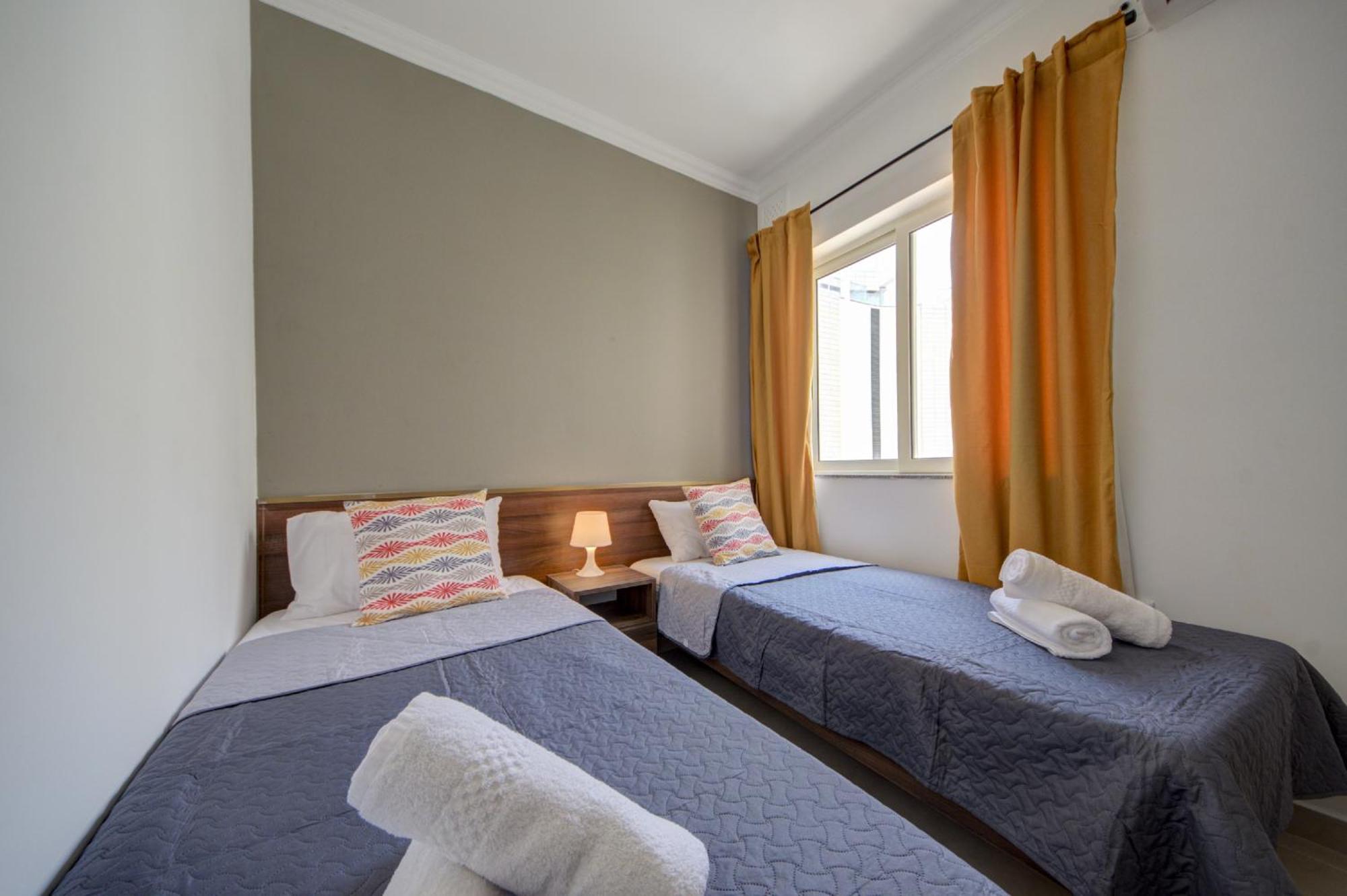 St Julian'S Unique 3-Bedroom Apartments Sleeps 9-10 San Ġiljan Extérieur photo